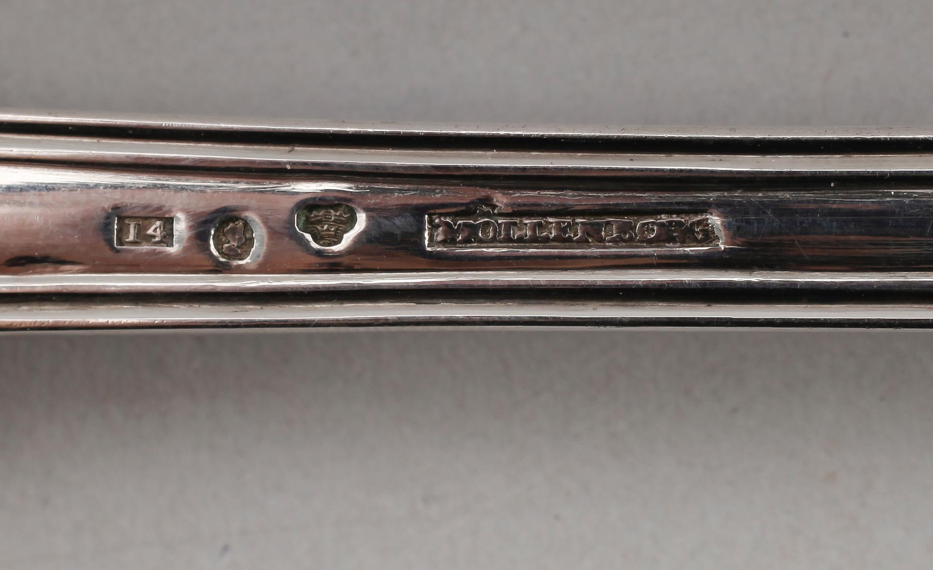 RAGUSKED, silver, Gustaf Möllenborg, Stockholm 1839. Vikt ca 180 g.