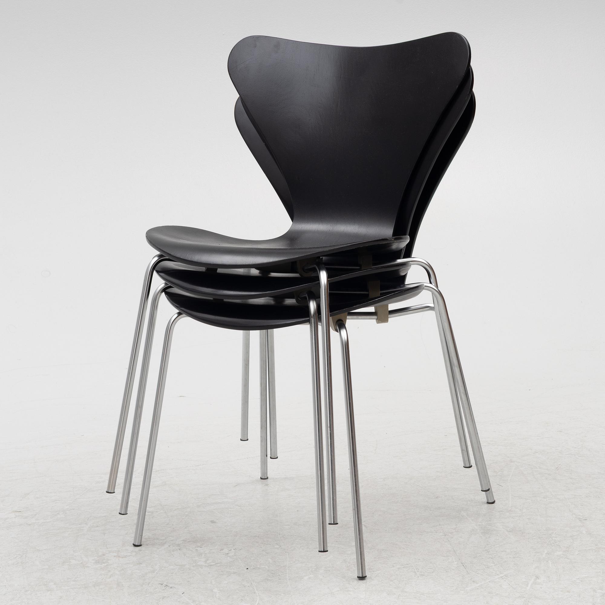 Arne Jacobsen, six 'Series 7' chairs, Fritz Hansen, Denmark, 1970-71.
