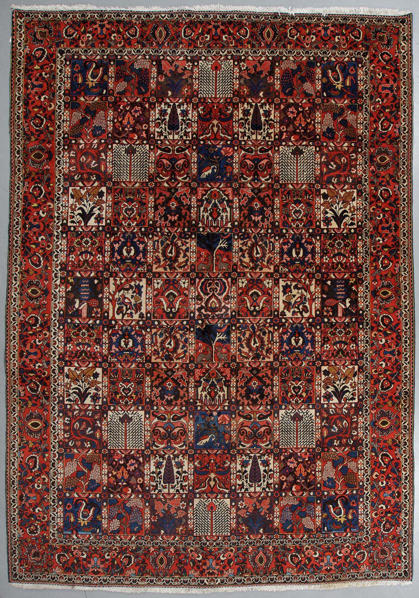 Matto, Old Bakthiari, ca 336 x 228 cm.