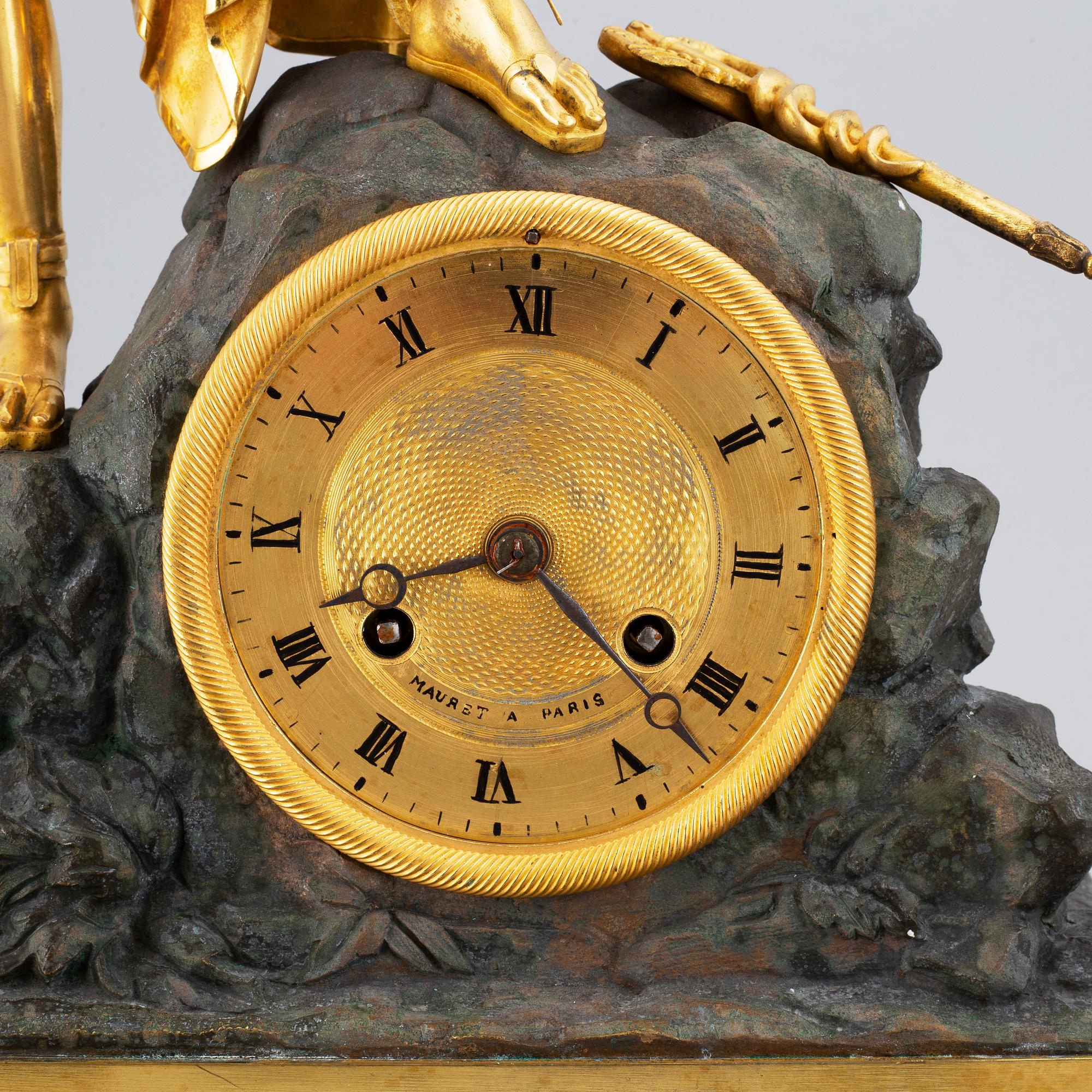 A french Empire pendulum clock, first half of the 19th century.