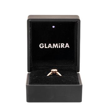 A 14K gold ring "Venice" set with round brilliant cut diamonds, Glamira.