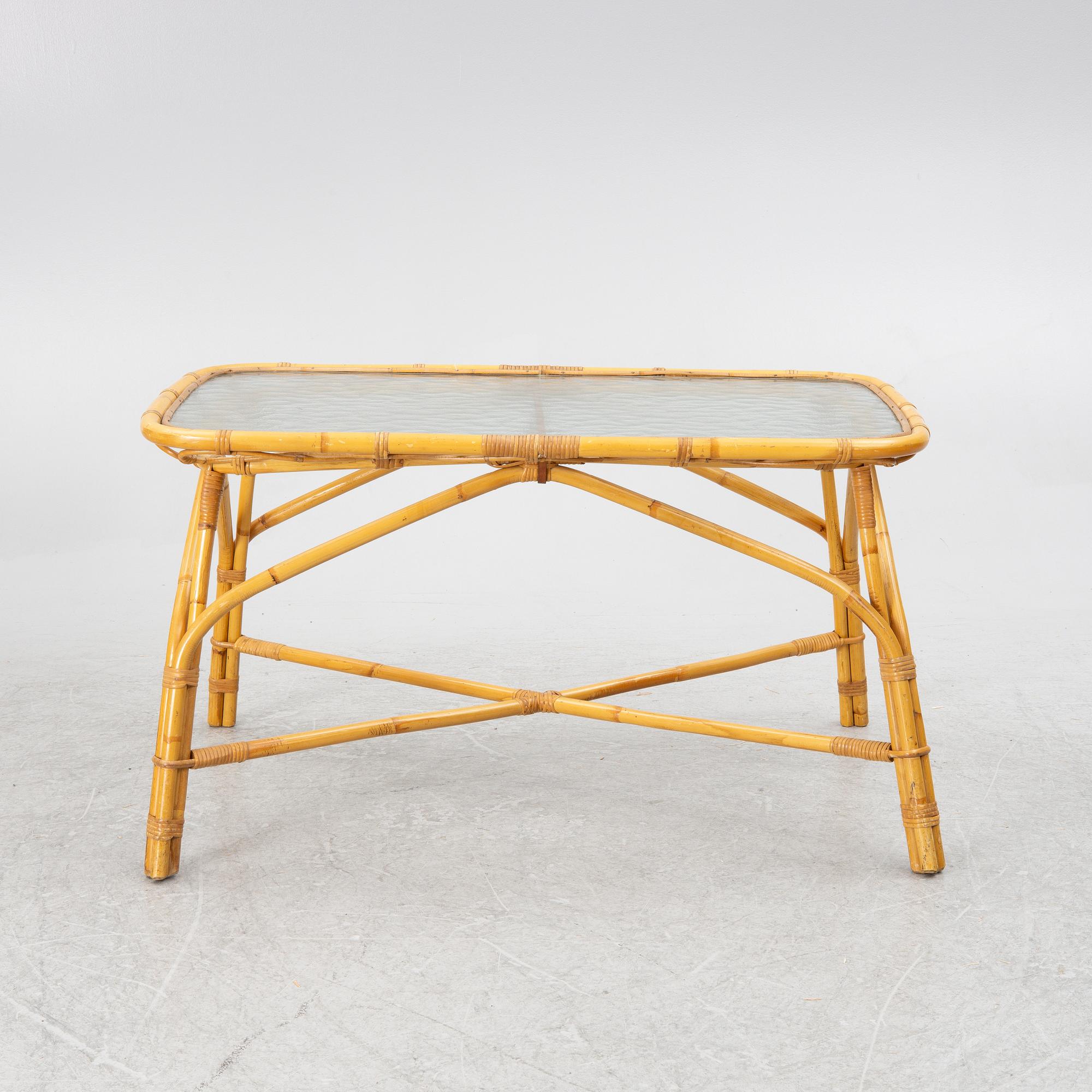 Seating group, 4 pieces, mid-20th century.