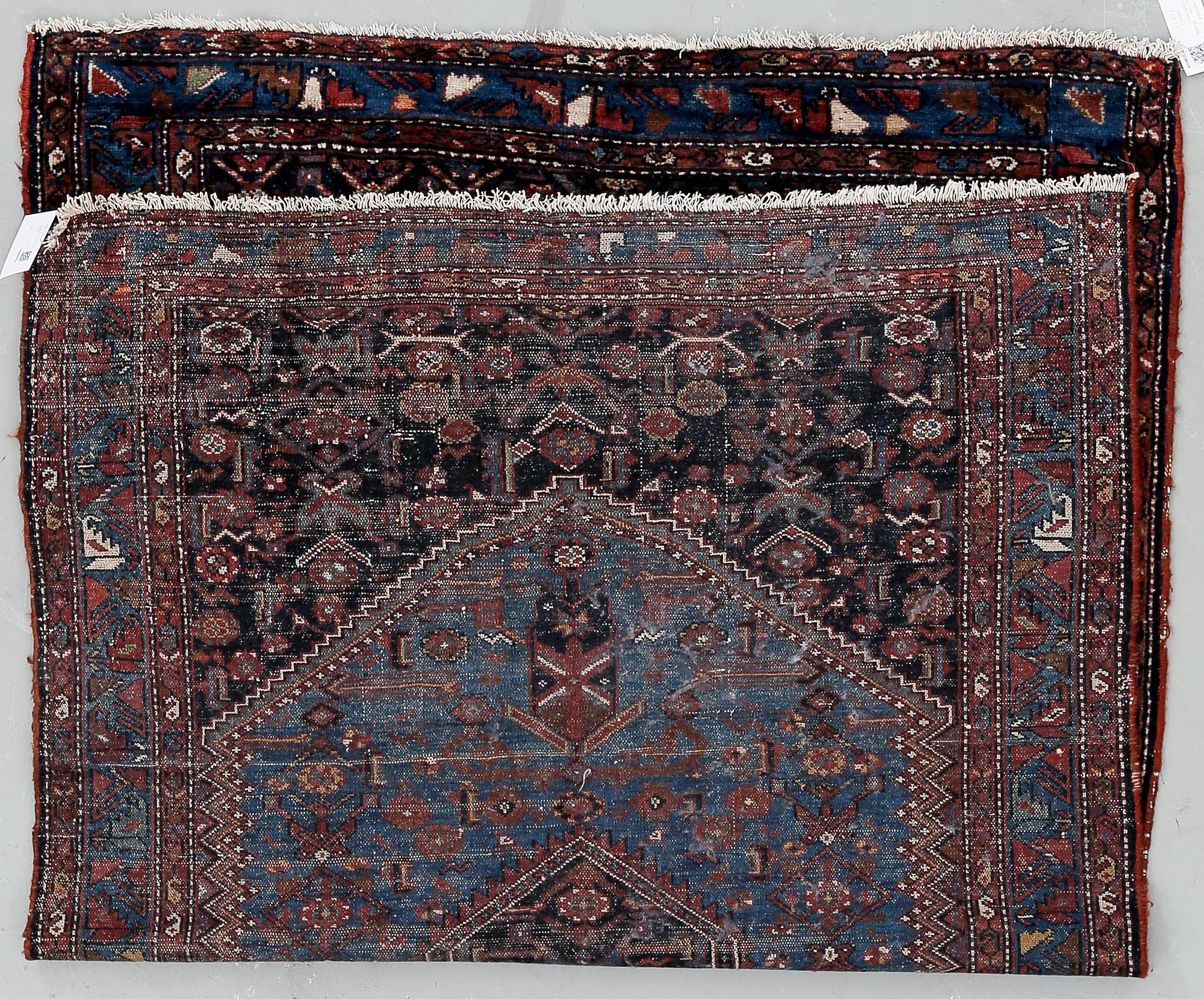 MATTA, semiantik Heris. Ca 125x192 cm.