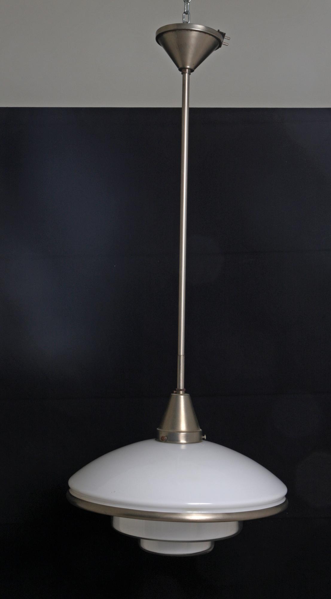 TAKLAMPA, "Sistrah-pendel", Megaphos, Otto Müller.