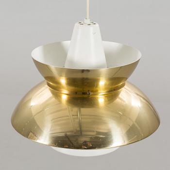 TAKLAMPA,Henning Klok  för Louis Poulsen, Danmark.