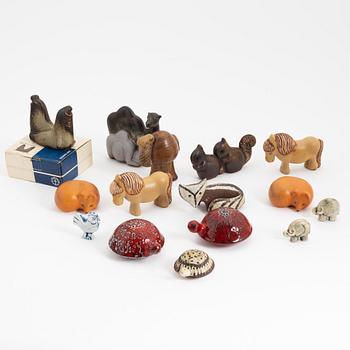 Lisa Larson, a set of 15 stoneware figurines, K-Studion och Gustavsberg.