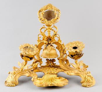 SKRIVSTÄLL, förgylld brons, rokokostil, 1800-tal.