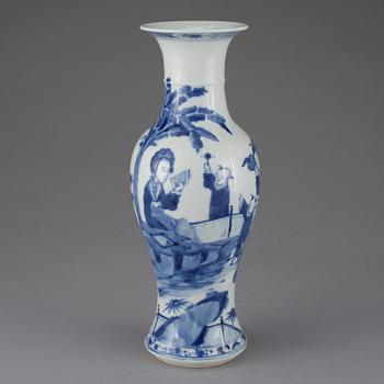 VAS, porslin, Kangxi stil, Kina 1800-talets slut.