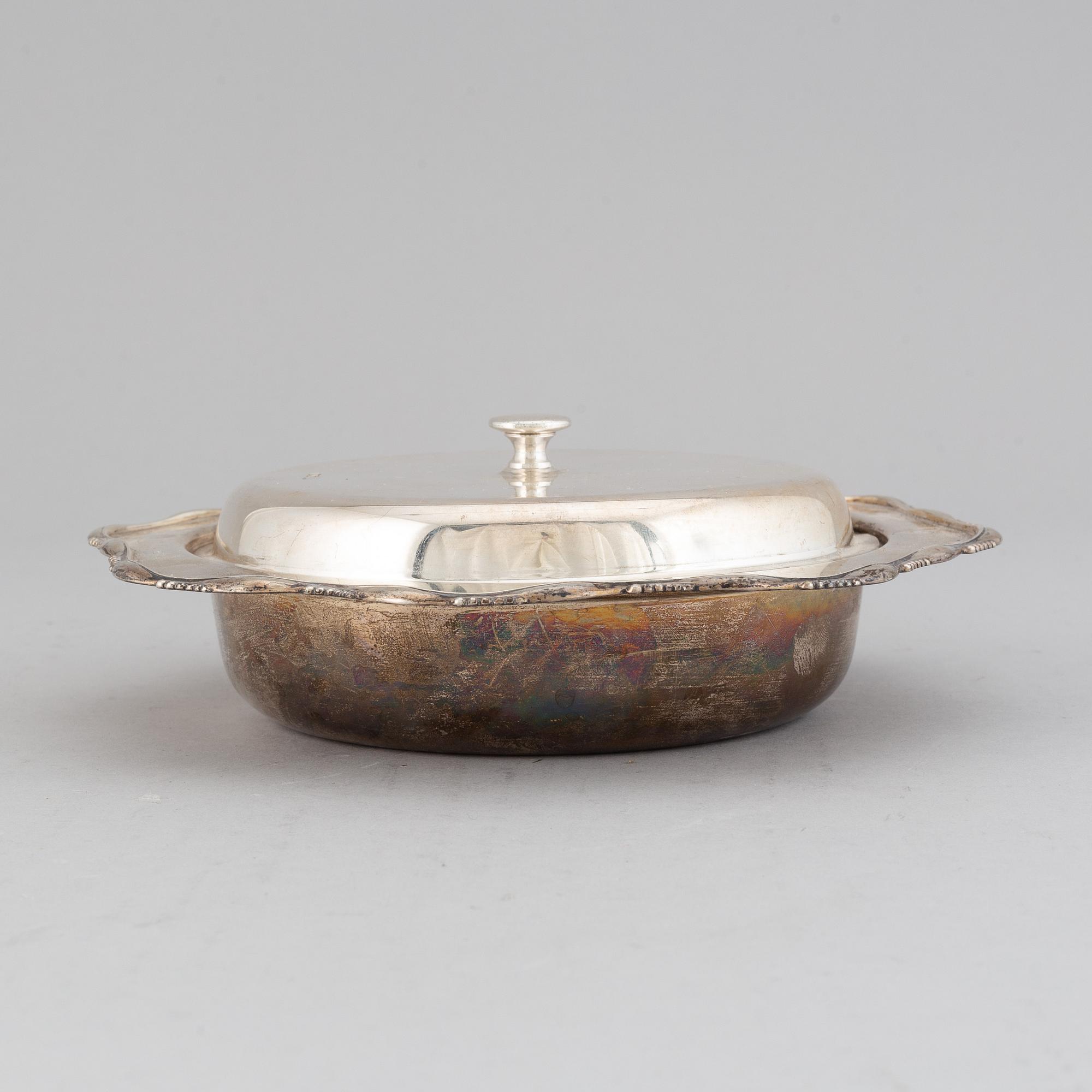 Richard Woodman Burbridge / Harrods Ltd, a silver bowl, dish and lid, Sheffield 1939.