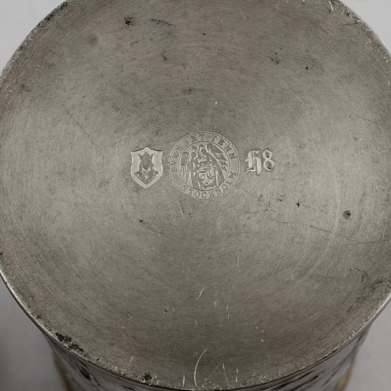 A Nils Fougstedt pewter box, Svenskt Tenn, Stockholm 1934.