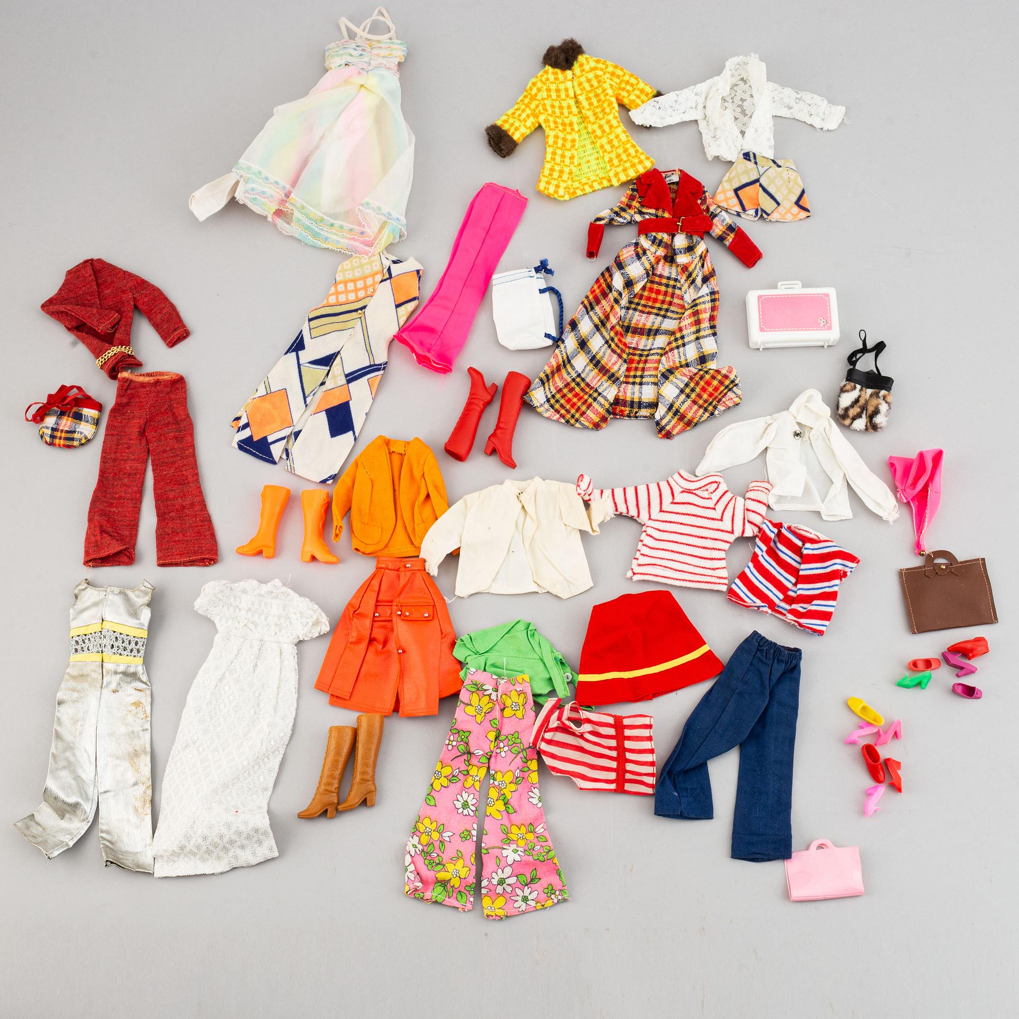 Four Barbiedolls with accessories, Mattel, 1960's-70's.