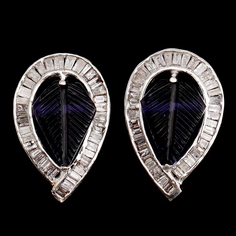 ÖRHÄNGEN, 1 par, vitguld, diamanter tot ca 1.54 ct.