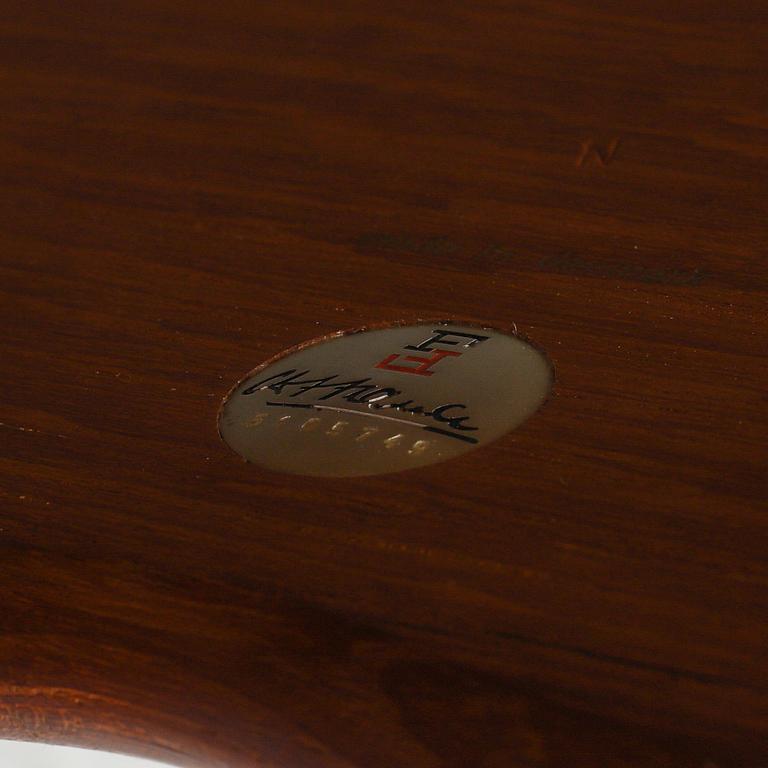 Peter Hvidt & Orla Mølgaard Nielsen, a 'Minerva' coffee table by France & Son.