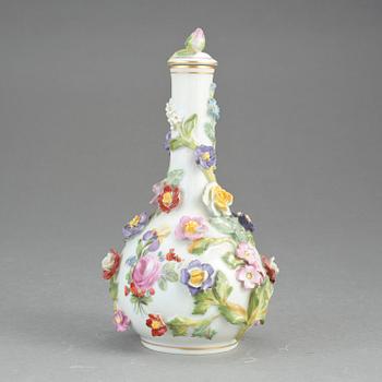 FLASKA, Porslin, Dresden, 1900-talets första hälft.