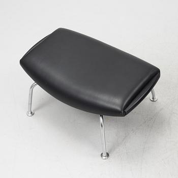 Hans J Wegner, fåtölj med fotpall, "Ox Chair", EJ-100, Erik Jørgensen, Danmark, 2005 samt 2010.