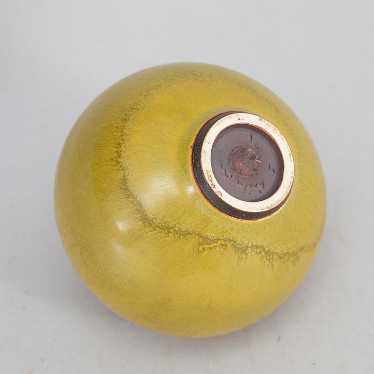 BERNDT FRIBERG, a stoneware vase, Gustavsberg studio, Sweden.