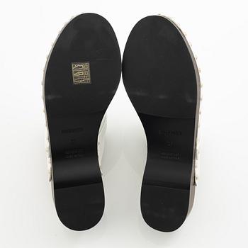 Hermès, "Carlotta Mules", size 37.