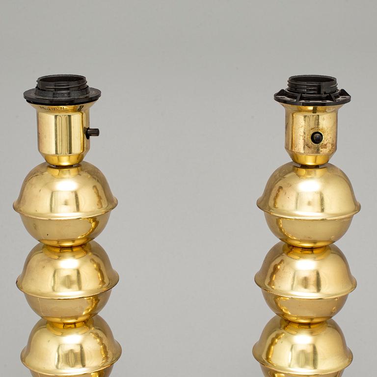 A apir of brass table lamps from the second half of the 20th century.