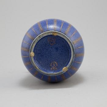 WILHELM KÅGE,  a stoneware vase, "Argenta", 1078, Gustavsberg.