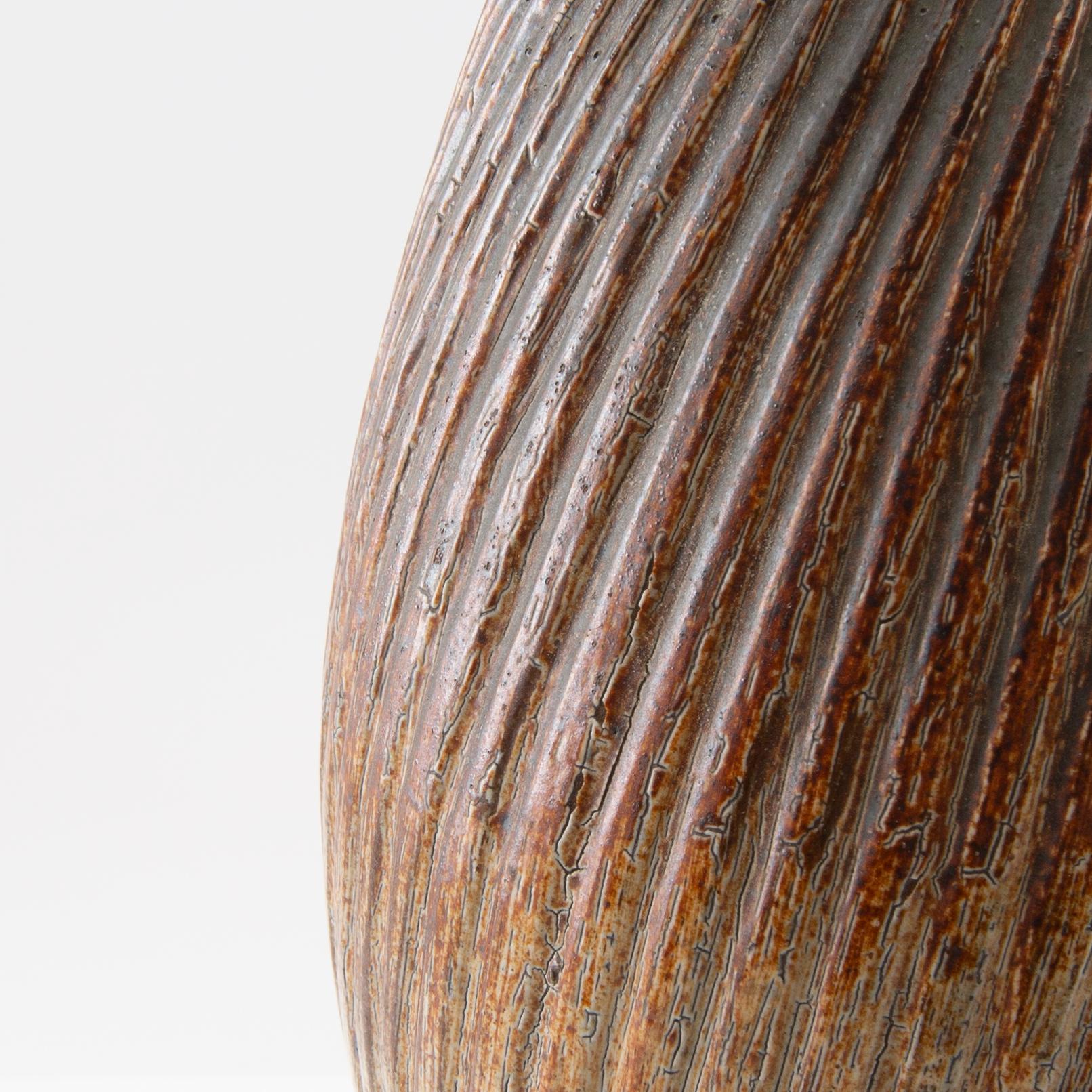 Arthur Andersson vaser 2 st Wallåkra stengods 1900-talets mitt.