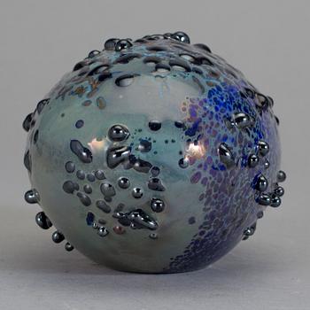 SKULPTUR, glas, Astrid Gate, Johansfors, signerad och daterad 2002.