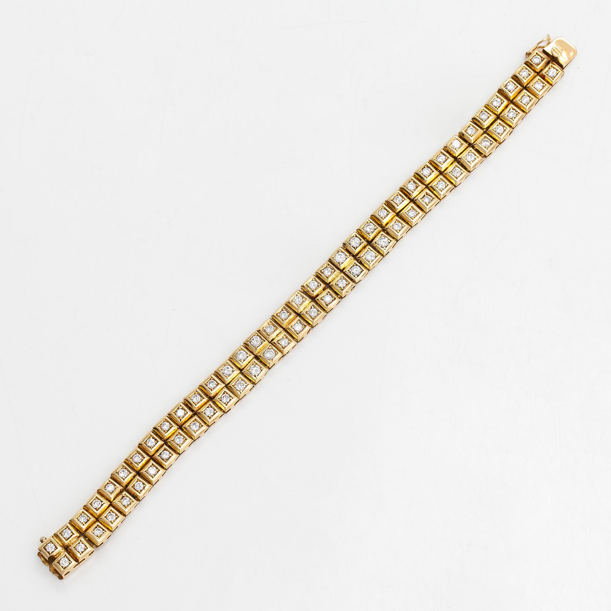 Armband, 18K guld med  briljantslipade diamanter ca 3.50 ct totalt. Med intyg.