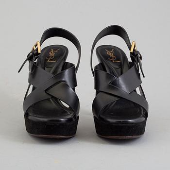 YVES SAINT LAURENT, skor, storlek 37.