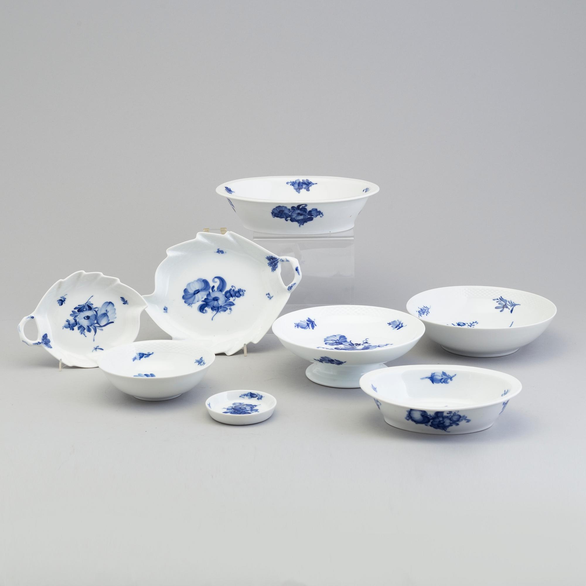 MAT- och KAFFESERVIS, 129 delar, porslin, "Blå Blomst", Royal Copenhagen, 1900-talets andra hälft.