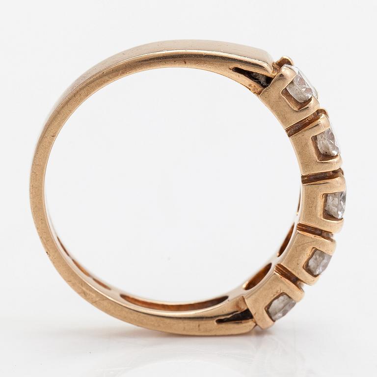 A 14K gold ring set with brilliant-cut diamonds approx. 0.75 ct in total, 2009.