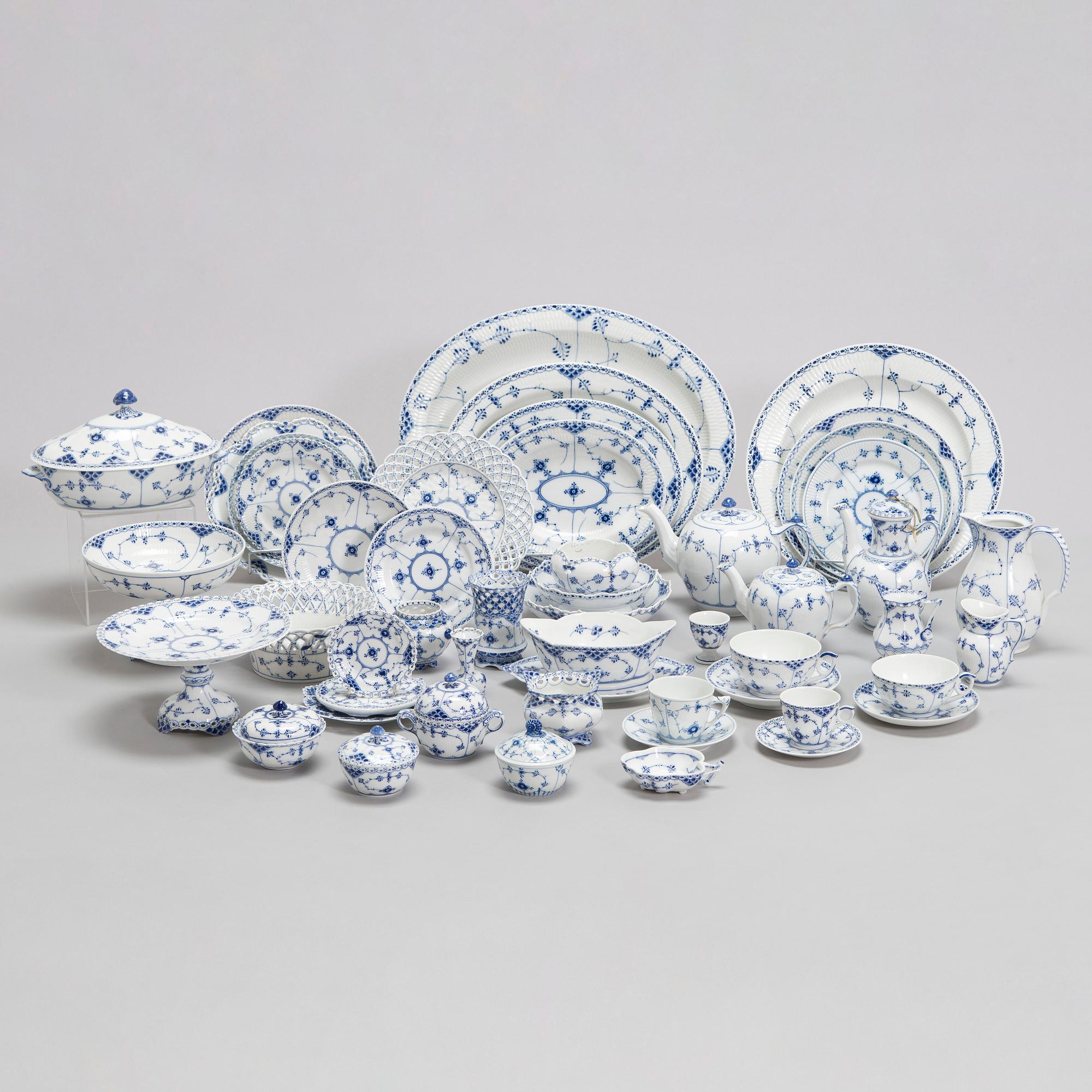 A 166 pieces Blue Fluted Half-lace porcelain dinnerware by Royal ...