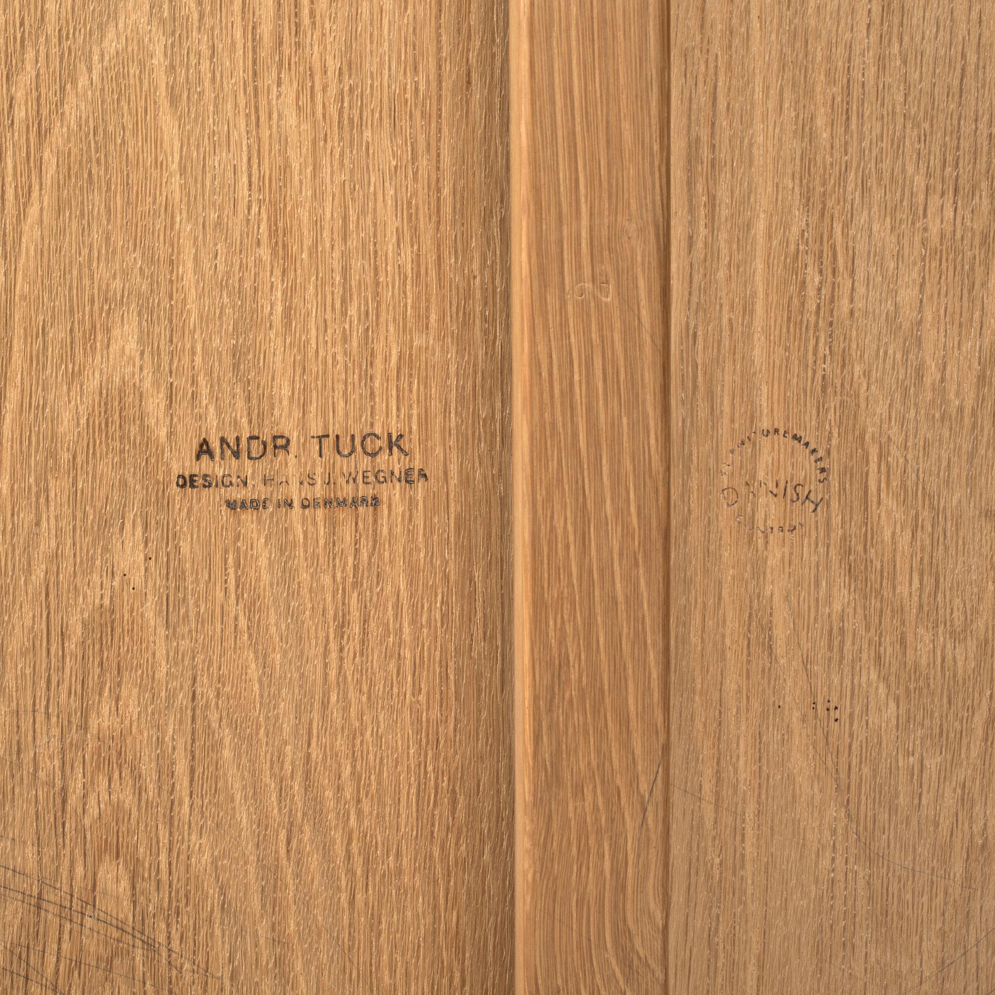 SOFFBORD. Design Hans Wegner för Andreas Tuck.