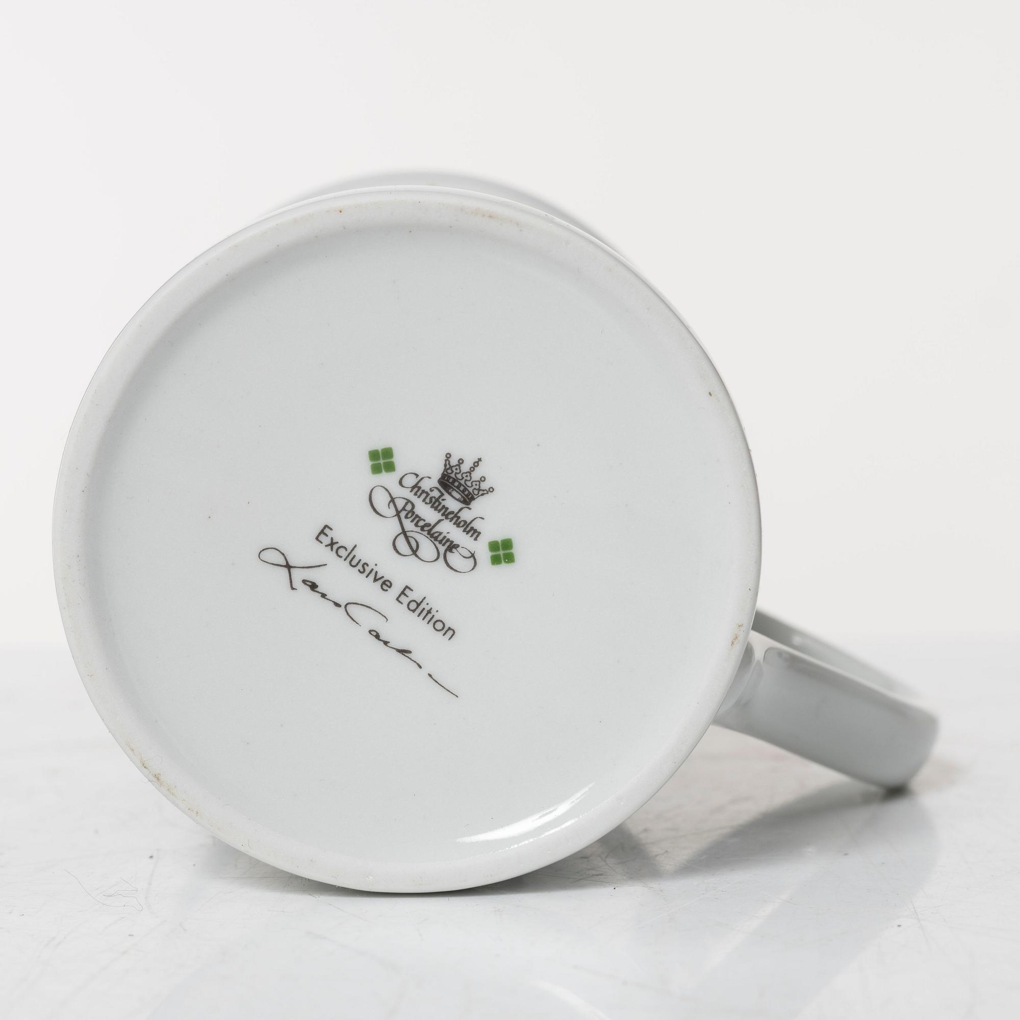 Christmas service, 77 pieces, Christineholm, second half of the 20th century.