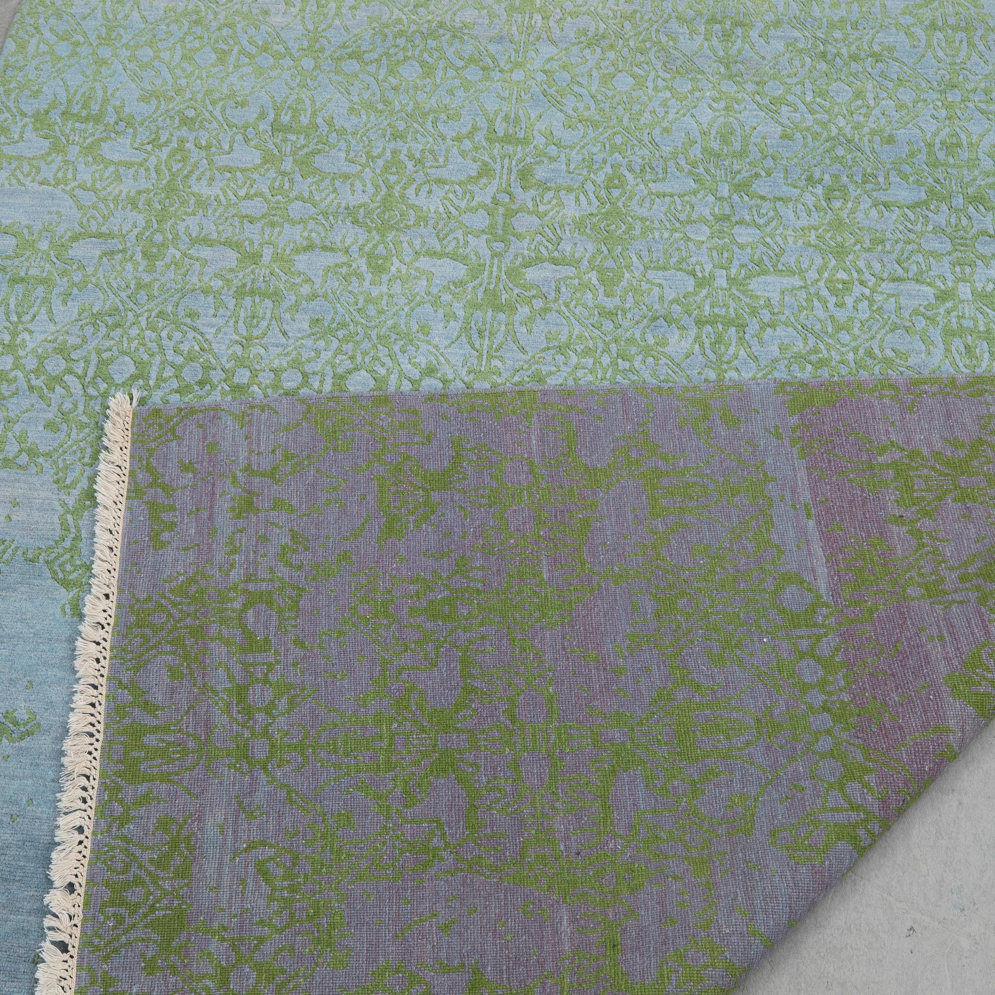 Carpet, 230 x 168 cm.