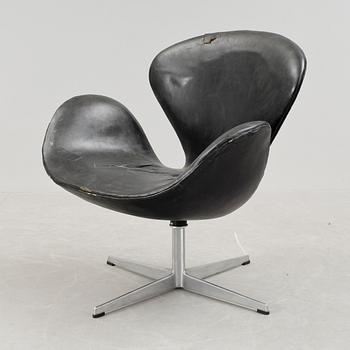 FÅTÖLJ, "Svanen", Arne Jacobsen, Fritz Hansen, Danmark, 1960-tal.