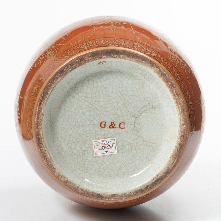 A porcelain table lamp, G&C, 20th/21st century.