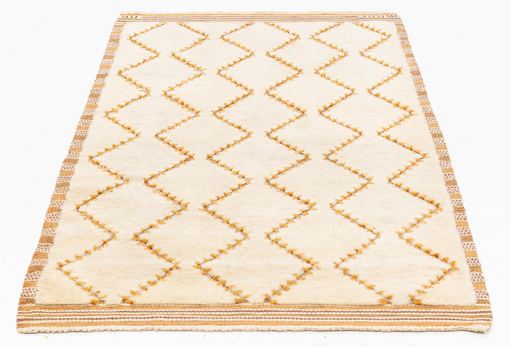 Marianne Richter, a carpet, "Gångarna", knotted pile in relief, ca 181 x 100 cm, signed AB MMF MR.