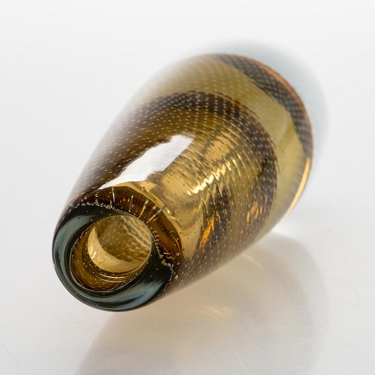 Gunnel Nyman, A vase signed G. Nyman Nuutajärvi Notsjö -58.
