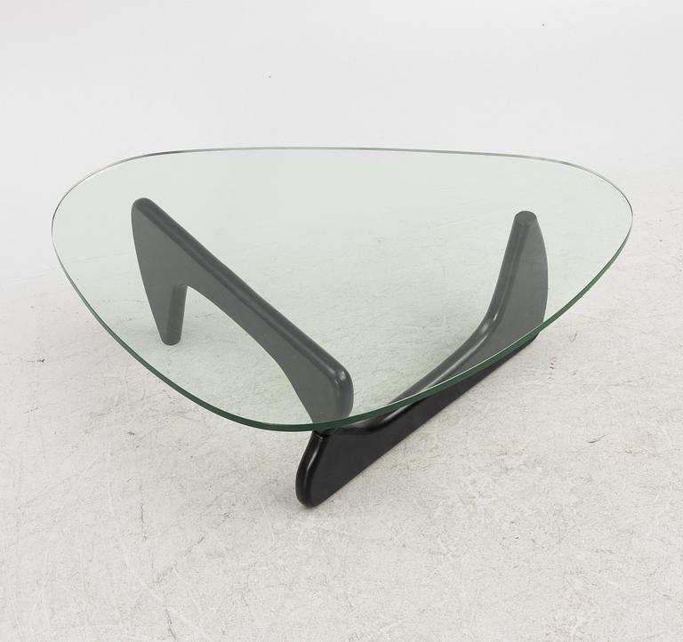 Isamu Noguchi, "Noguchi" coffee table, 1990s.