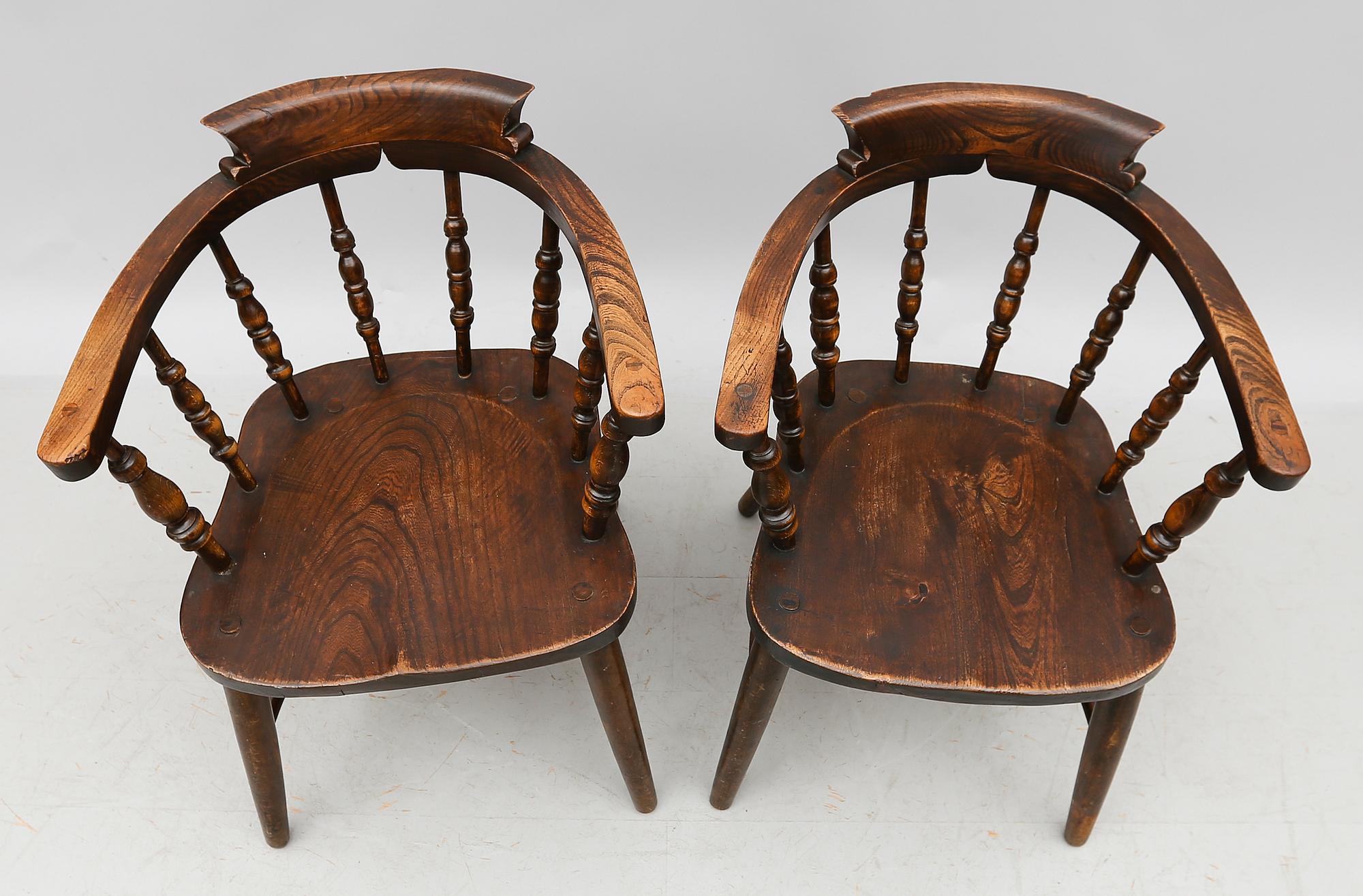 KARMSTOLAR, 1 par, Elliot & Sons, England, 1900-talets andra hälft.