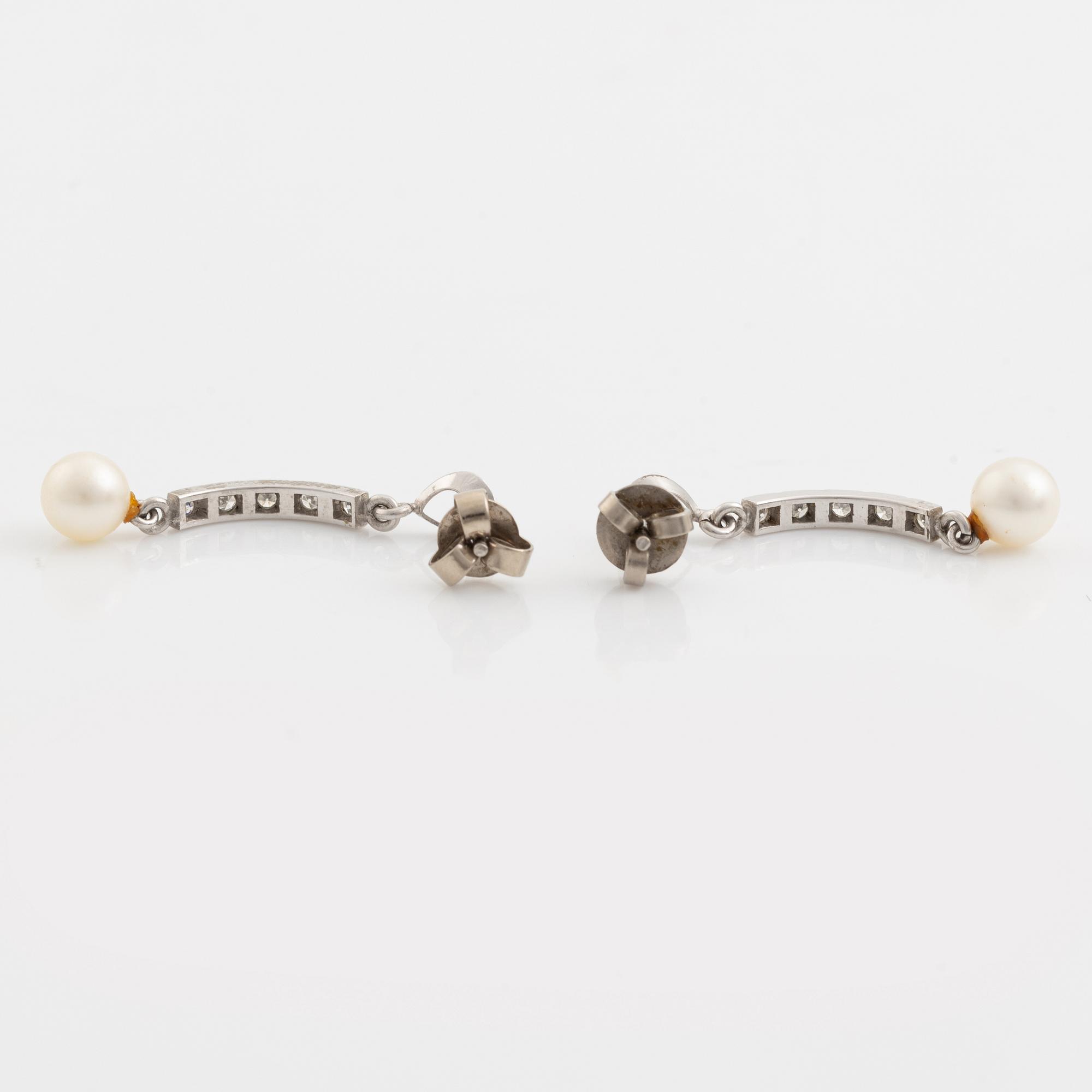 Necklace and earrings, a pair, cultured pearls, white gold, and brilliant- and octagon-cut diamonds.