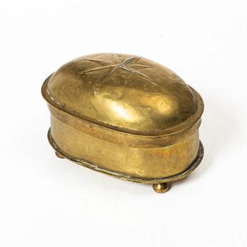 Skrin med lock, av Heinrich H. Werner (mässingslagare i Jönköping, f. 1703-d-1790), Senbarock.