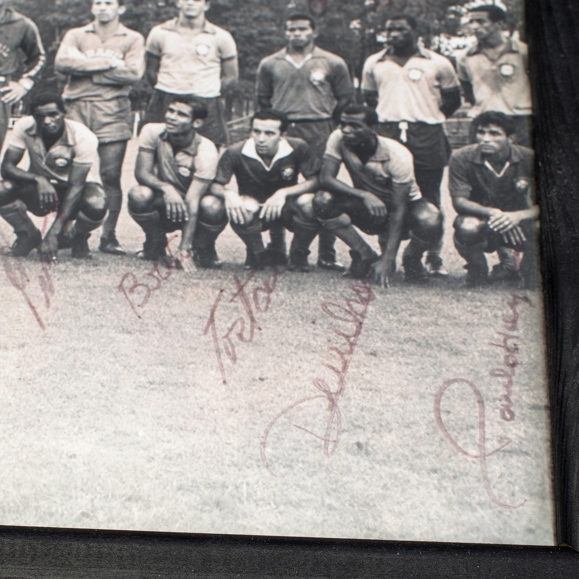 FOTOGRAFI MED AUTOGRAFER, Brasiliens landslag i fotboll, 1966.