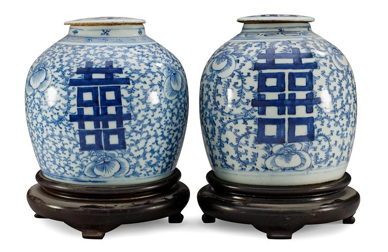 A set of two similar blue and white jars, Qing dynasty.