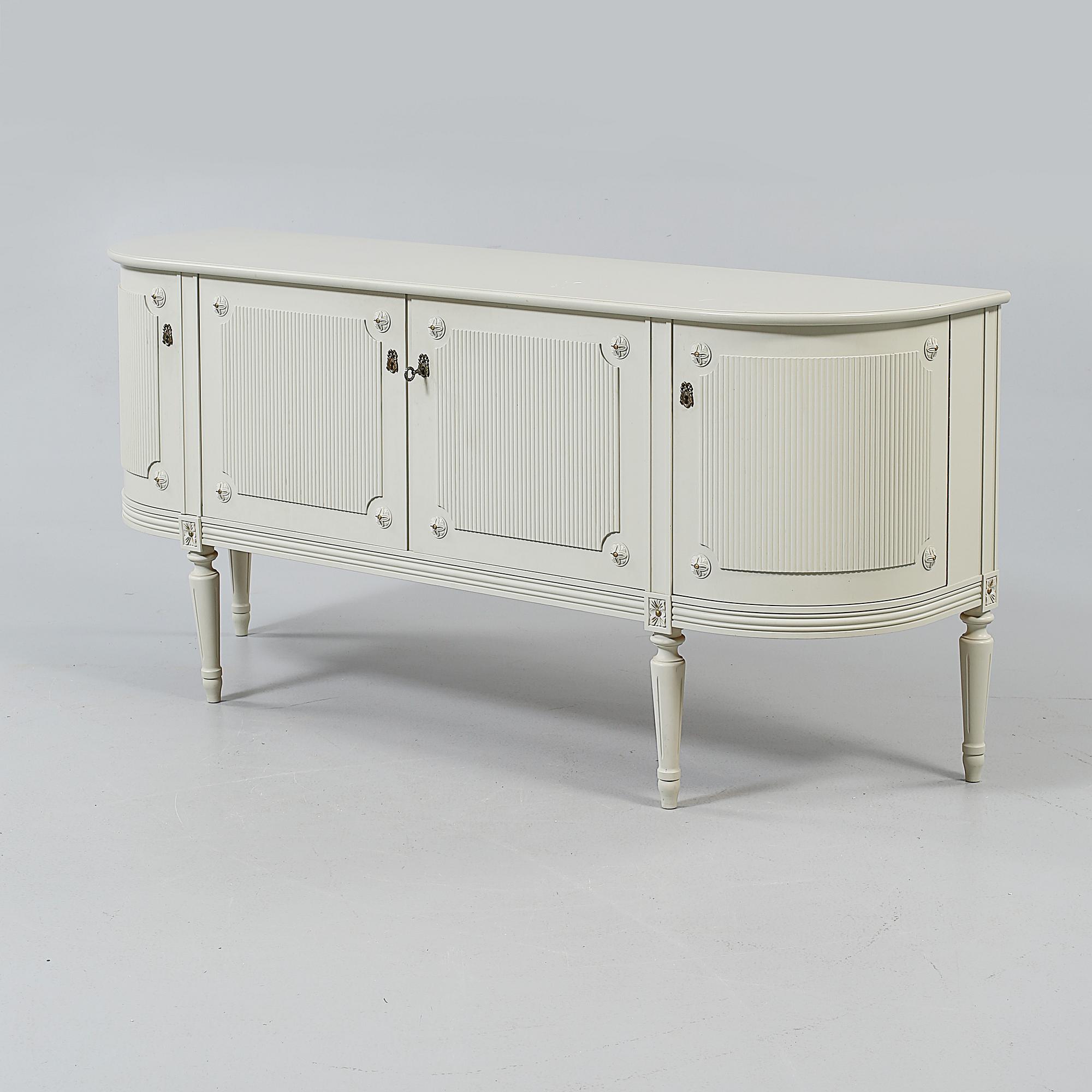 SIDEBOARD, gustaviansk stil, 1900-talets andra hälft.