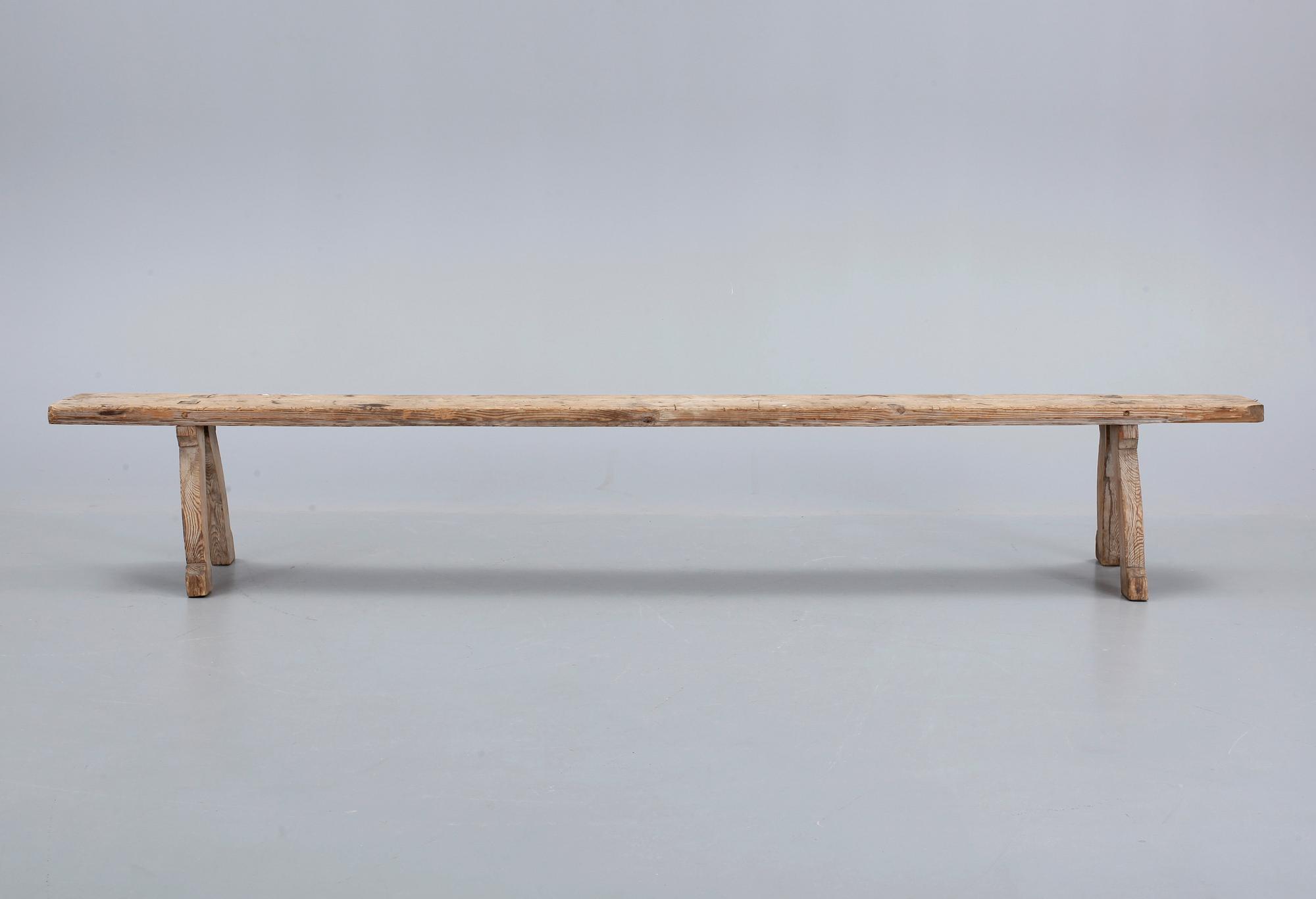 LÅNGBÄNK, allmoge. Hälsingland, 1700/1800-tal.