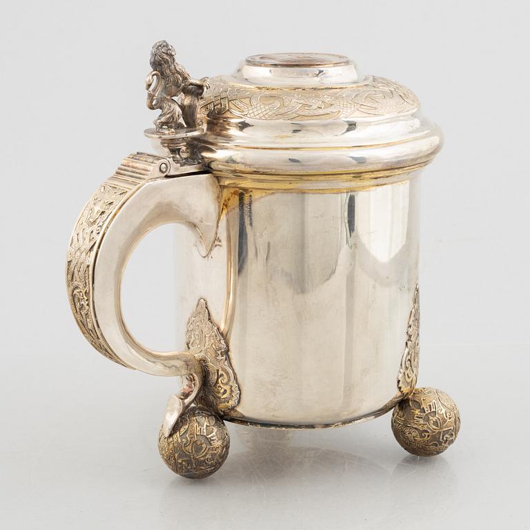 A Swedish silver tankard, mark of CG Hallberg, Stockholm 1887.