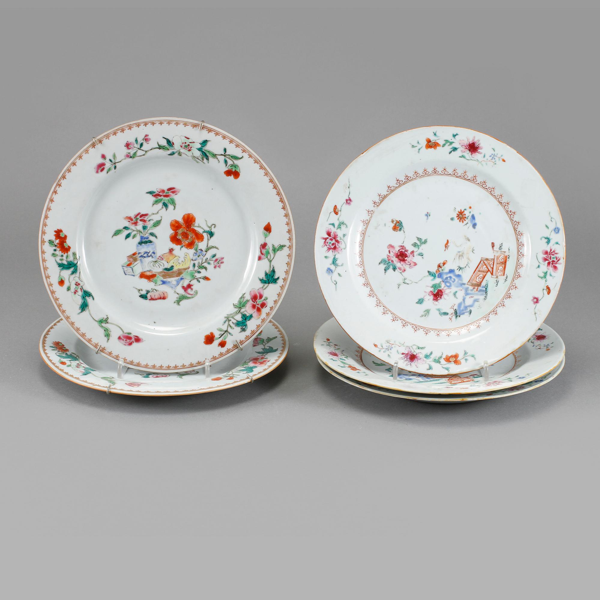 TALLRIKAR, 2+3 st, porslin, Kina, 1700-tal.