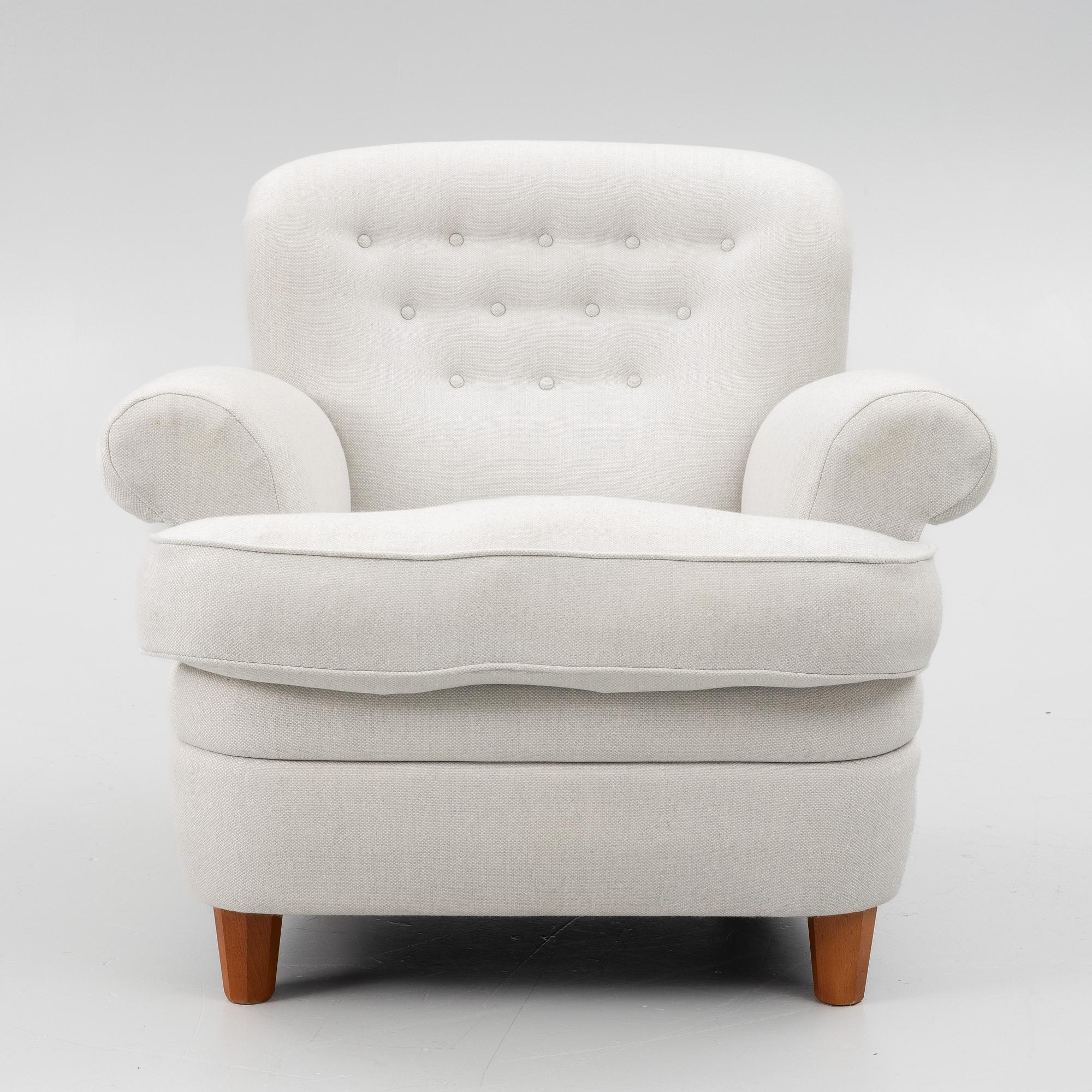 Josef Frank, a modell 568 armchair, Svenskt Tenn, 2023.