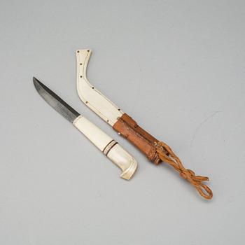 SAMEKNIV, signerad  Johannes Lauri, Rovaniemi.