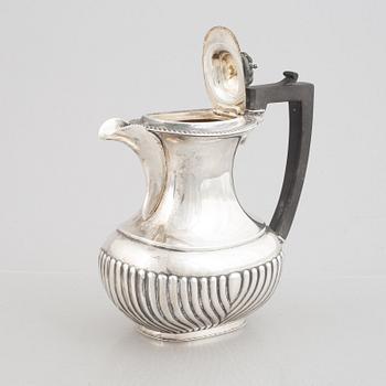 Te- och kaffeservis, 3 delar, samt sockerskål, silver, bl a E. Silver & Co, Sheffield, England 1946-47.